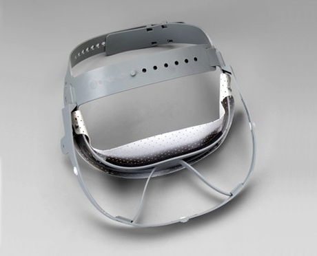 Clear face shield with 3-ply non-woven protection for industrial and medical safety