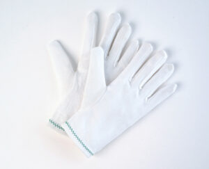 Lint Free 70 D Nylon Gloves